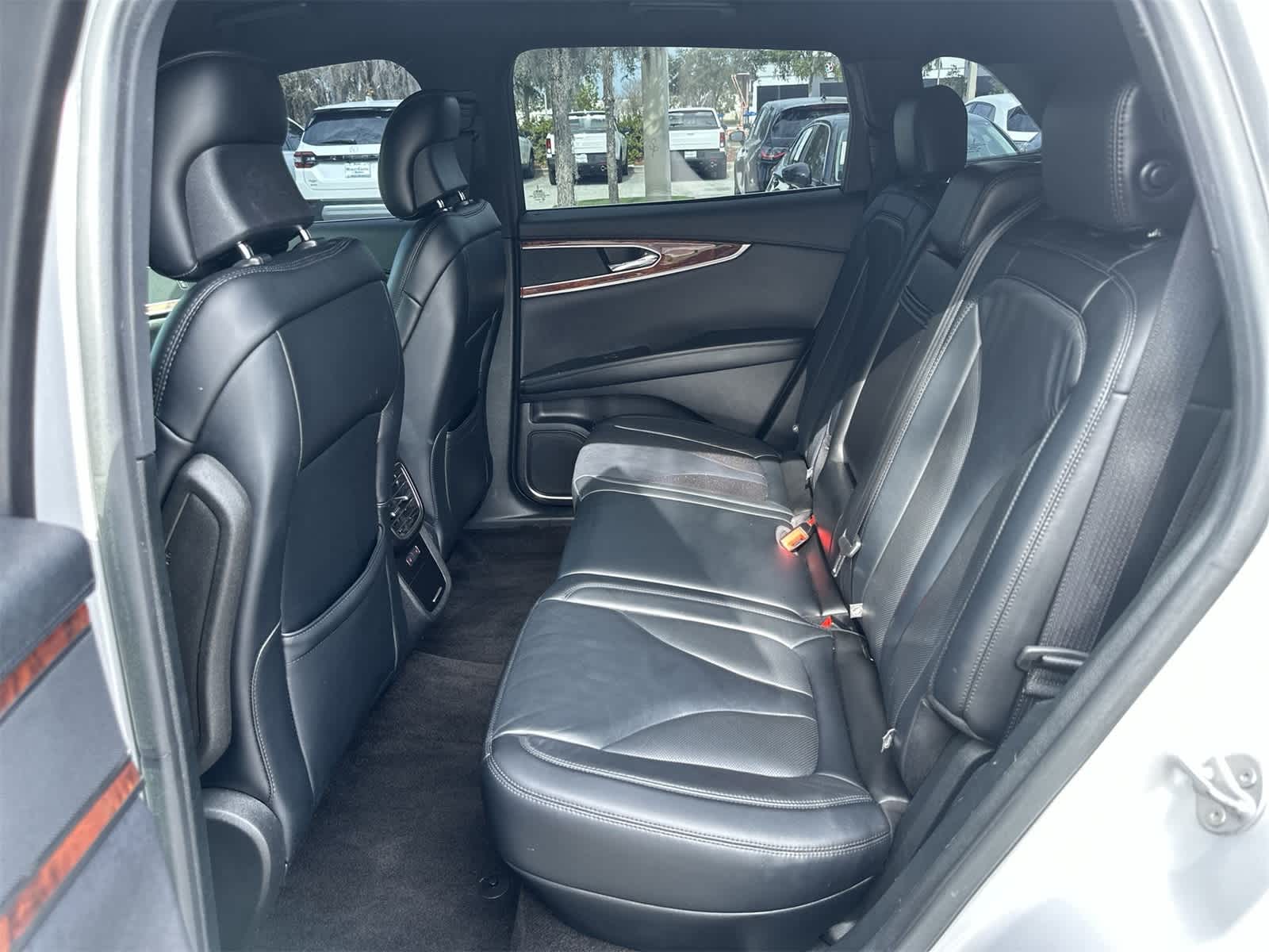 Thumbnail: 2019 Lincoln Nautilus - 14