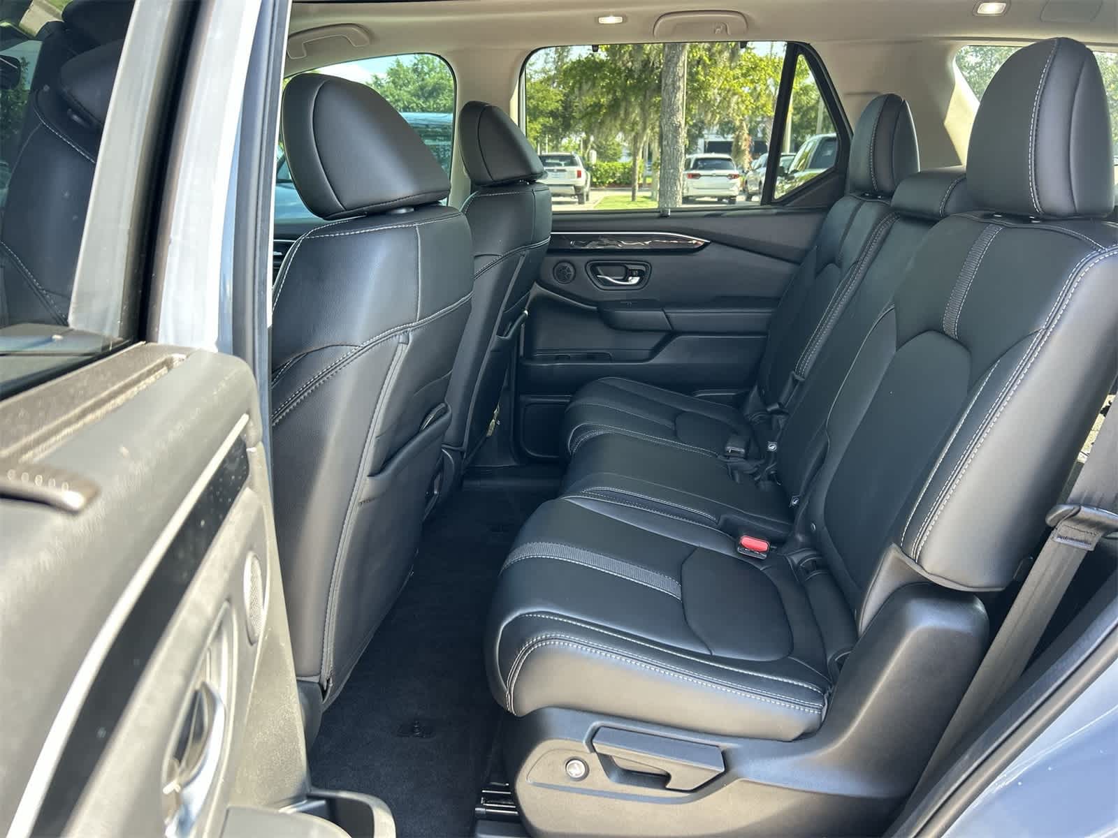 Thumbnail: 2025 Honda Pilot - 15