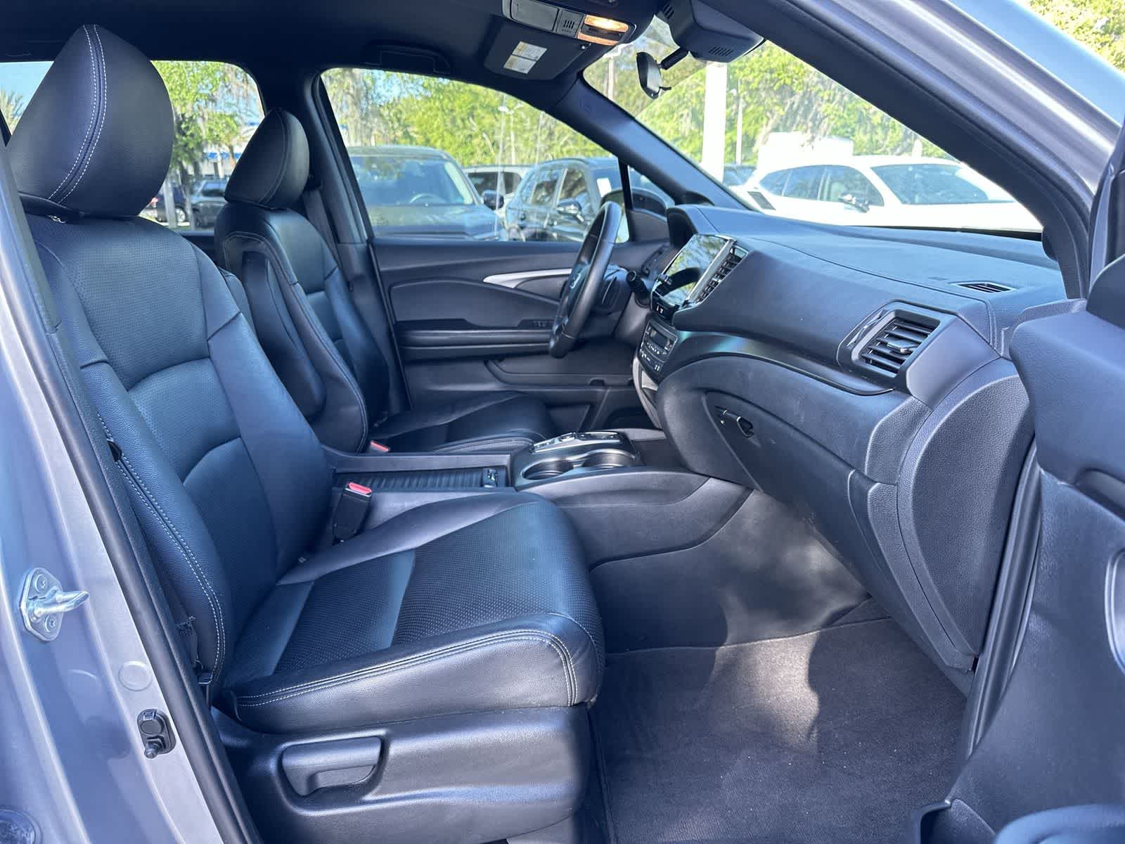 Thumbnail: 2021 Honda Passport - 17