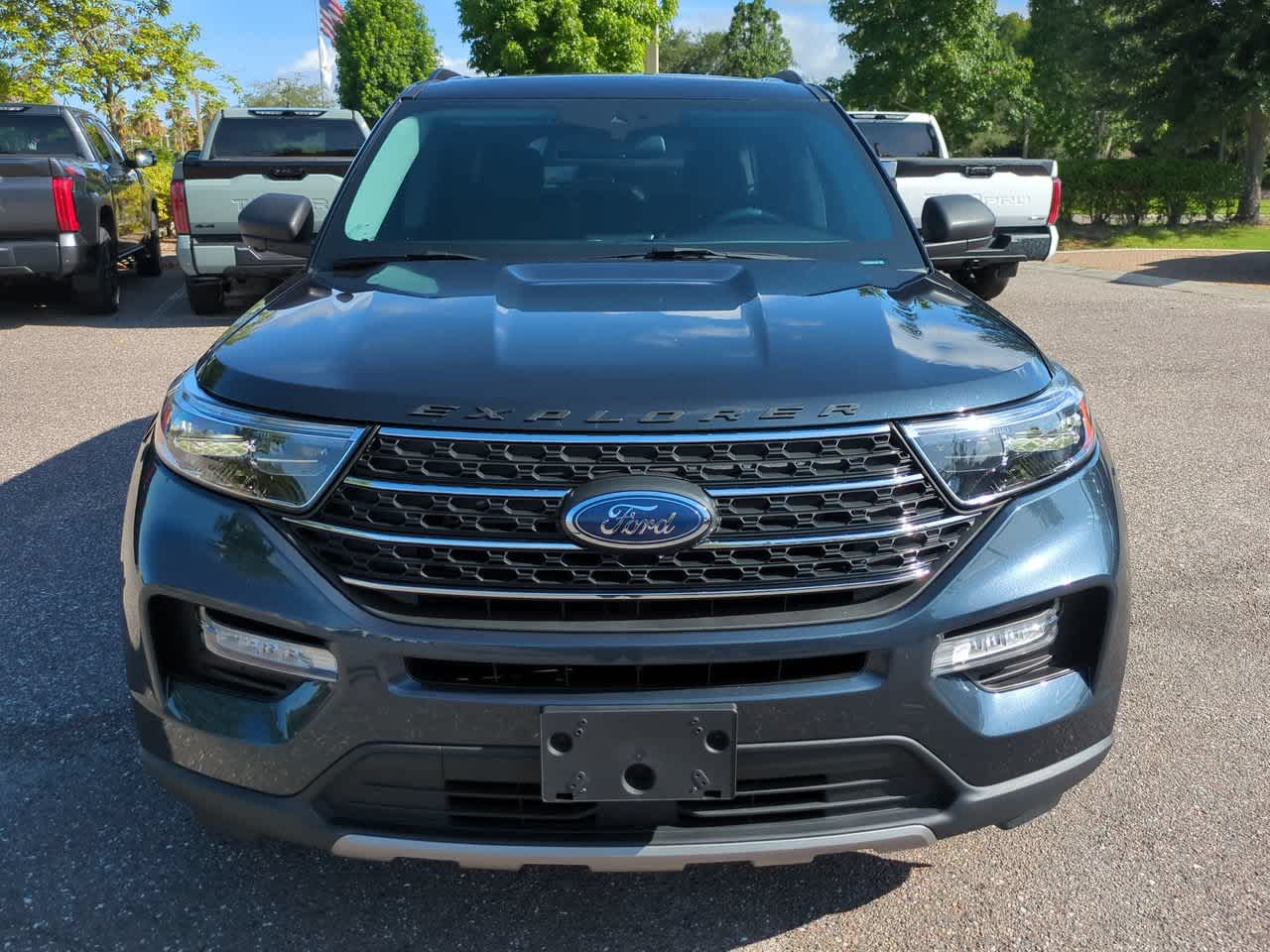 Thumbnail: 2022 Ford Explorer - 8