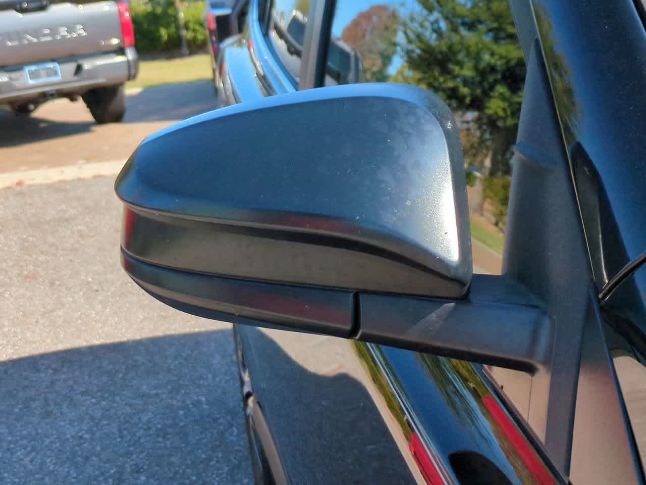 Thumbnail: 2016 Toyota RAV4 - 12