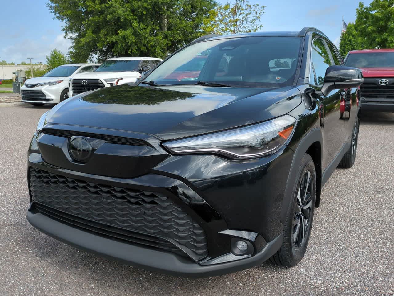 2023 Toyota Corolla Cross XSE 2