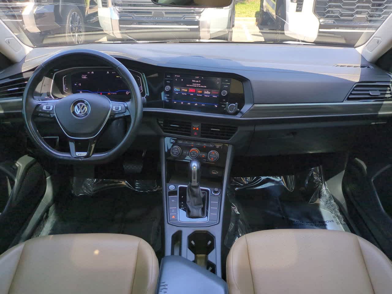Thumbnail: 2019 Volkswagen Jetta - 14