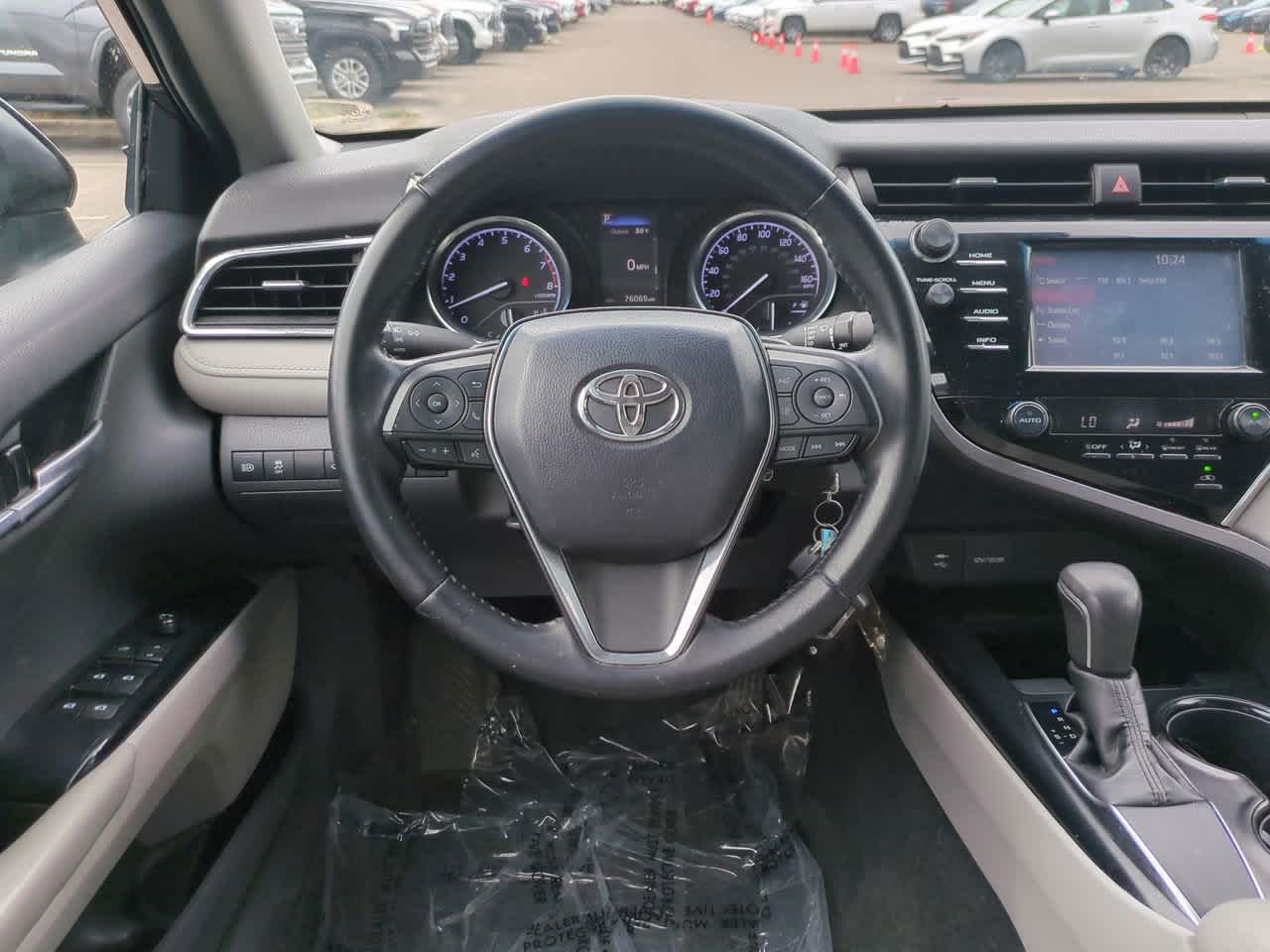Thumbnail: 2018 Toyota Camry - 15