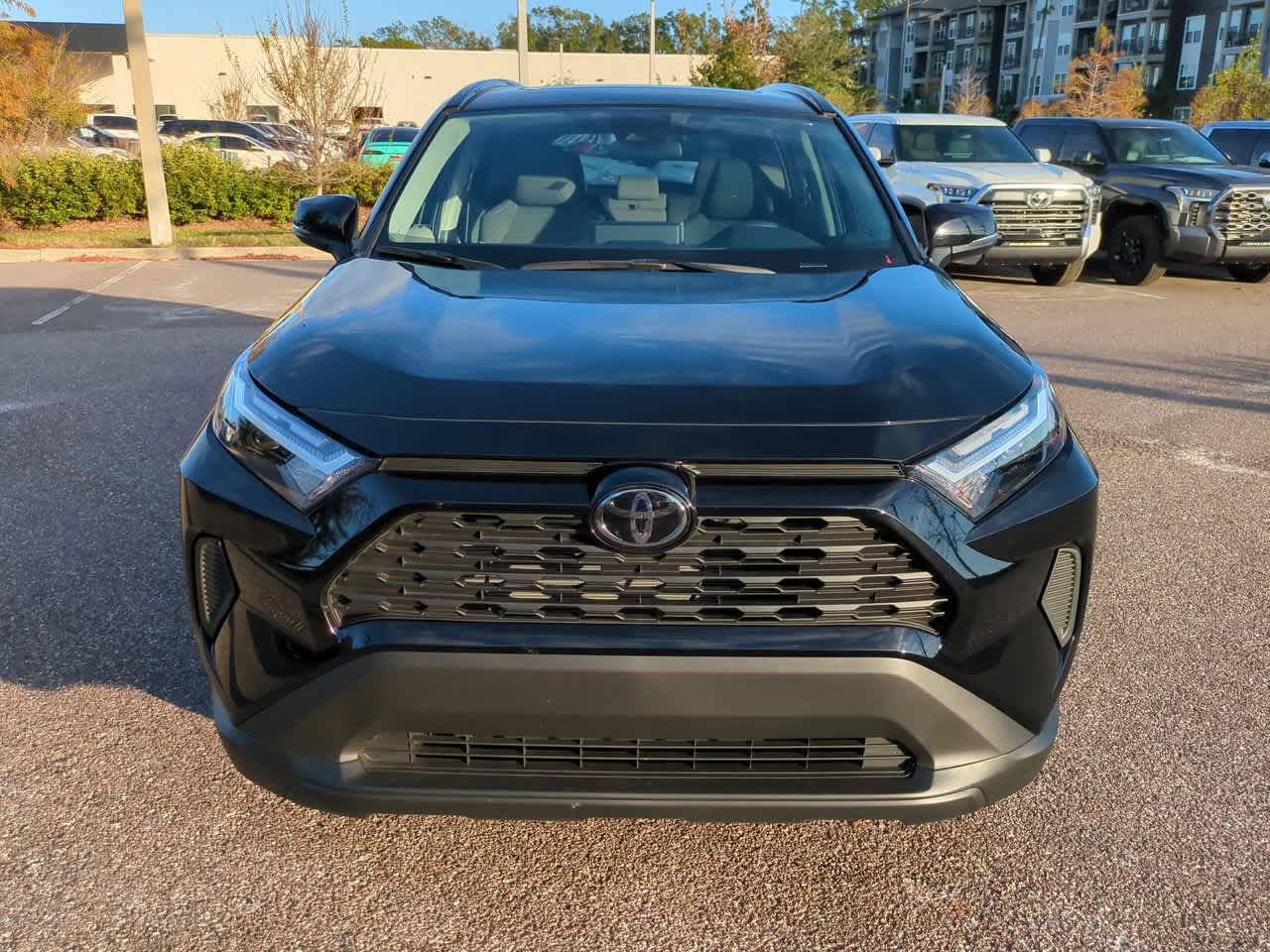 Thumbnail: 2025 Toyota RAV4 - 8