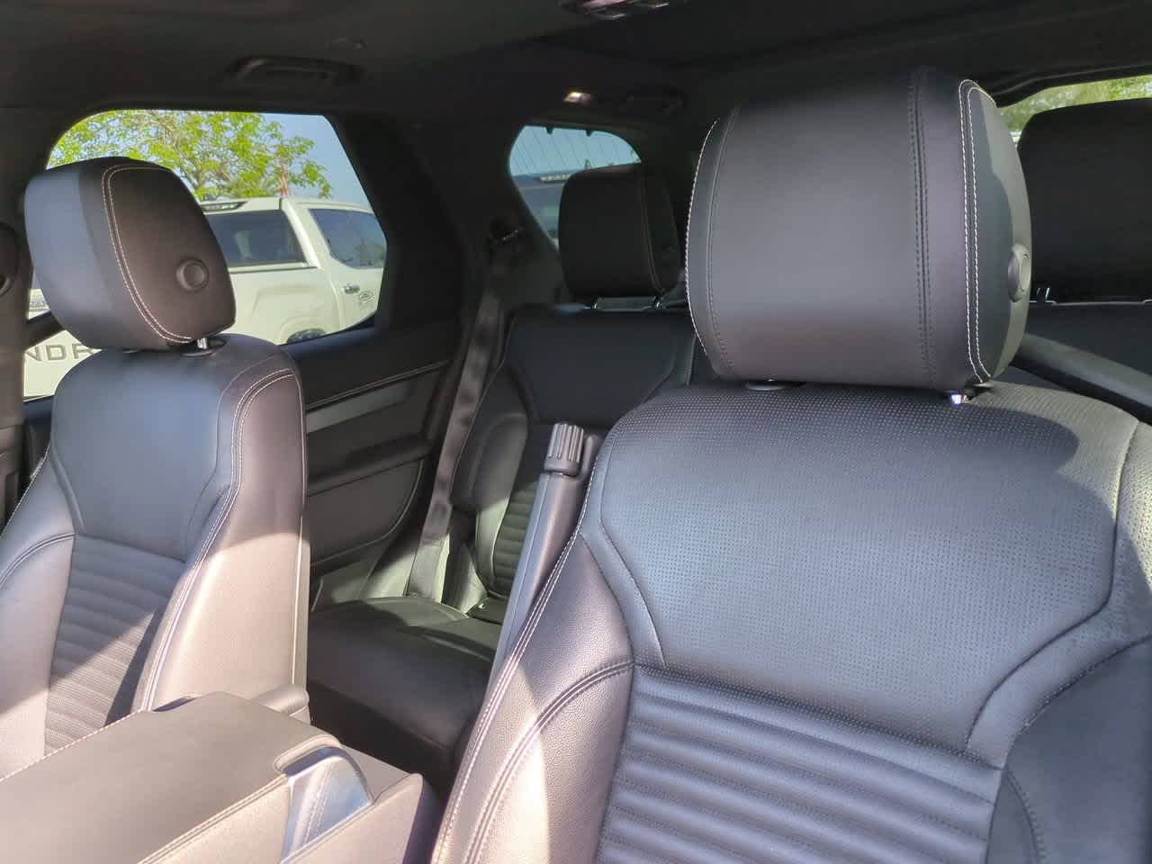 Thumbnail: 2021 Land Rover Discovery - 8