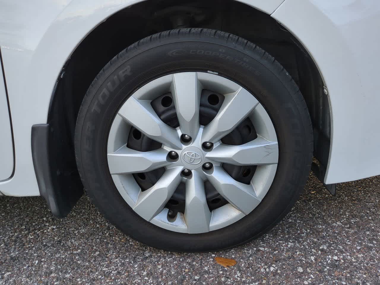 Thumbnail: 2016 Toyota Corolla - 11