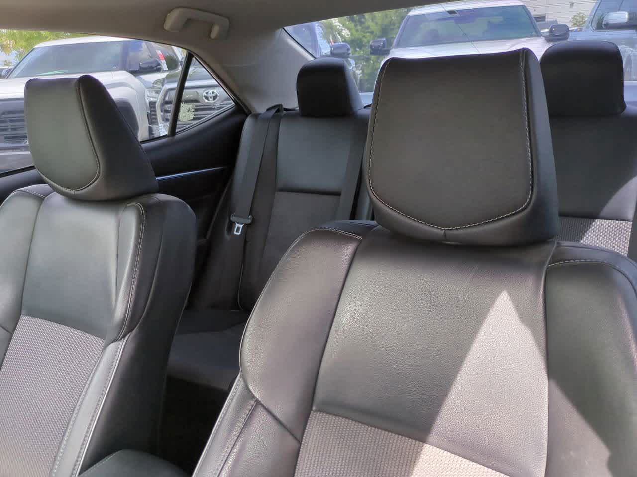 Thumbnail: 2015 Toyota Corolla - 8