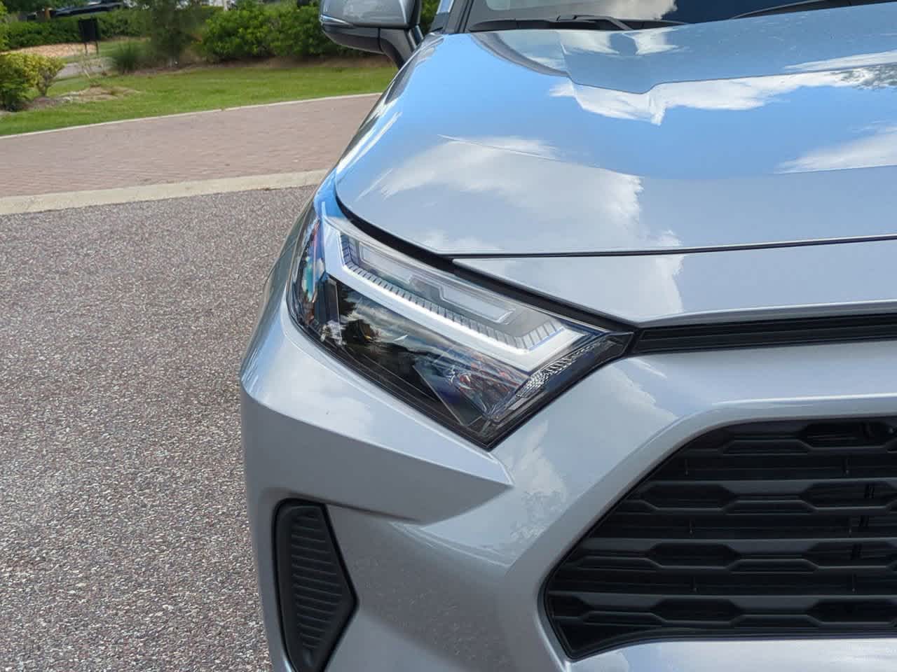Thumbnail: 2025 Toyota RAV4 - 10