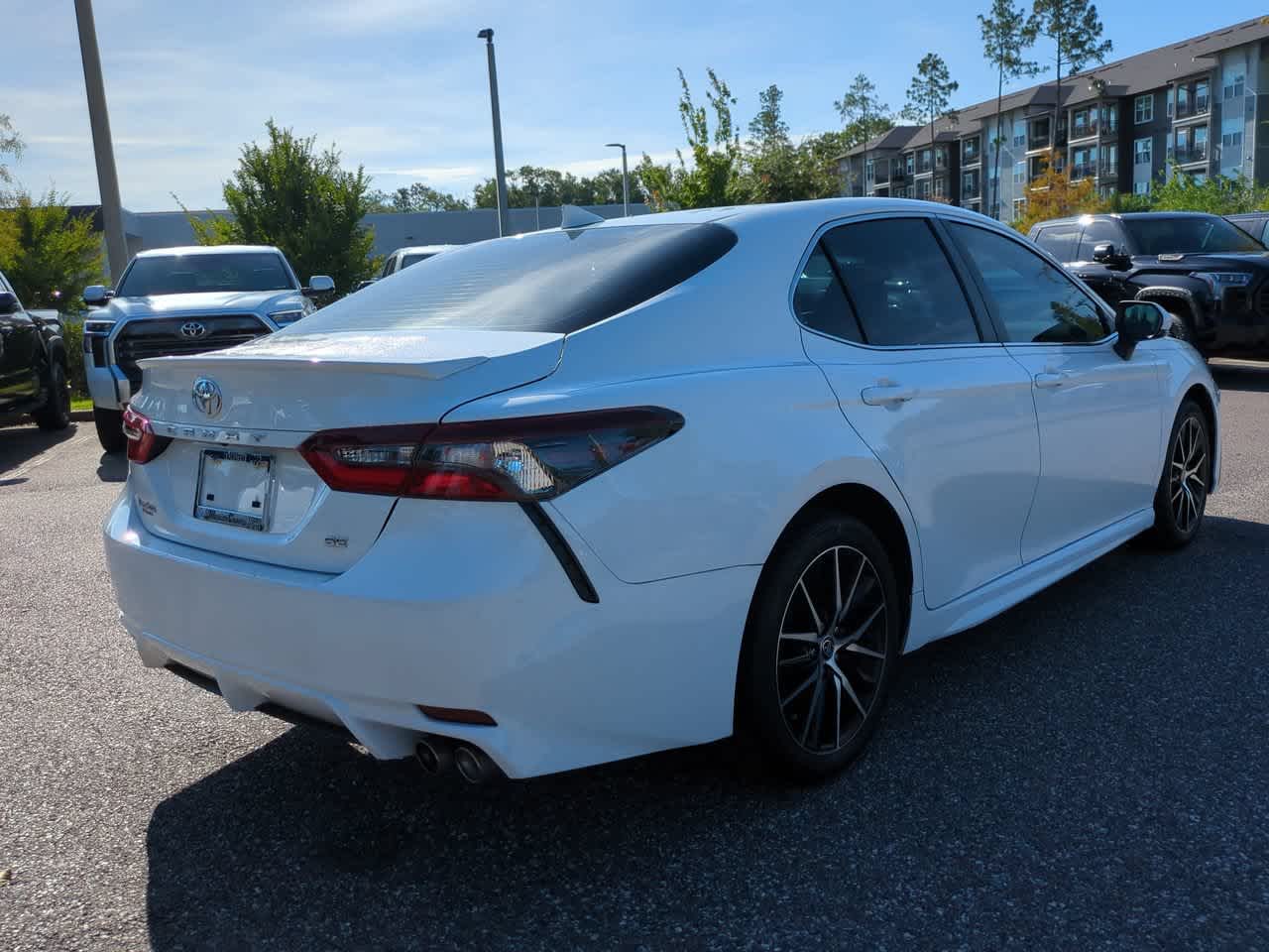 Thumbnail: 2023 Toyota Camry - 6