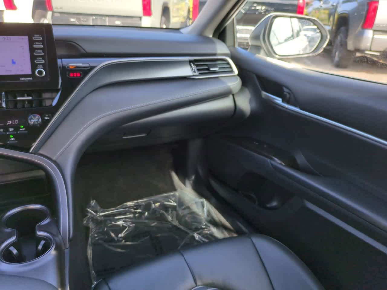 Thumbnail: 2024 Toyota Camry - 16