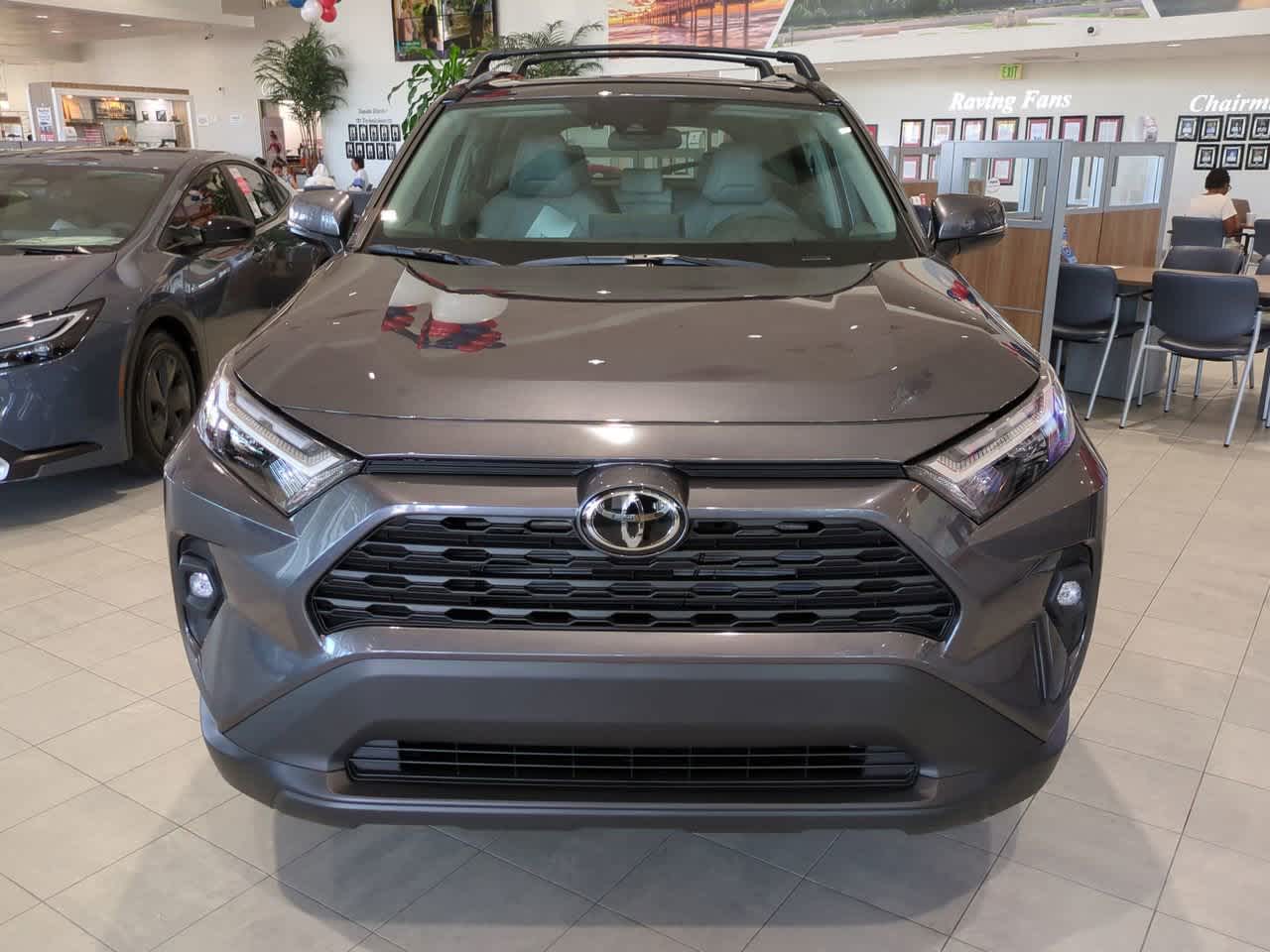 Thumbnail: 2025 Toyota RAV4 - 8