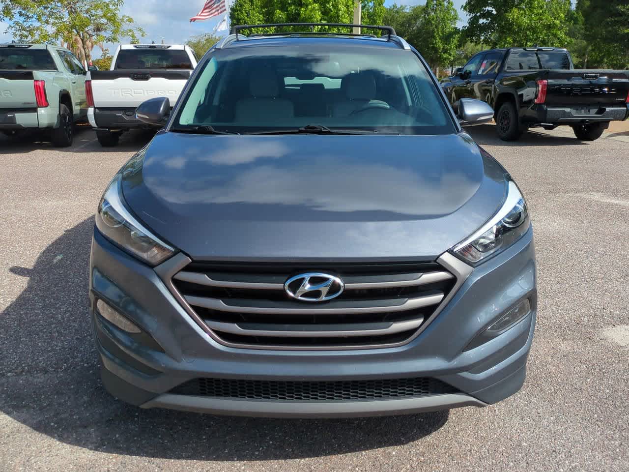 Thumbnail: 2016 Hyundai Tucson - 9