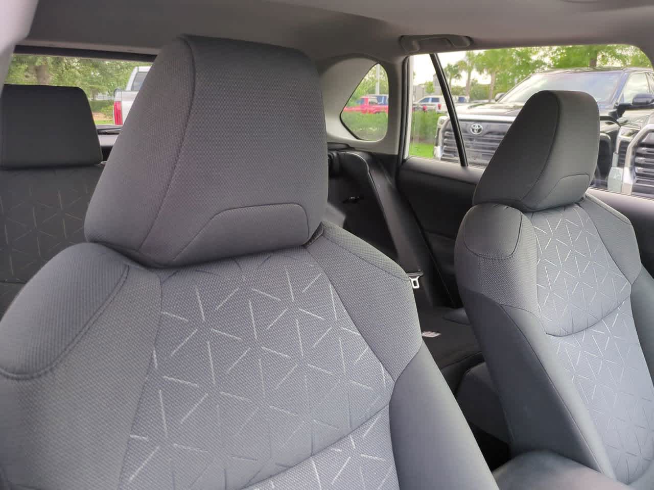 Thumbnail: 2020 Toyota RAV4 - 7