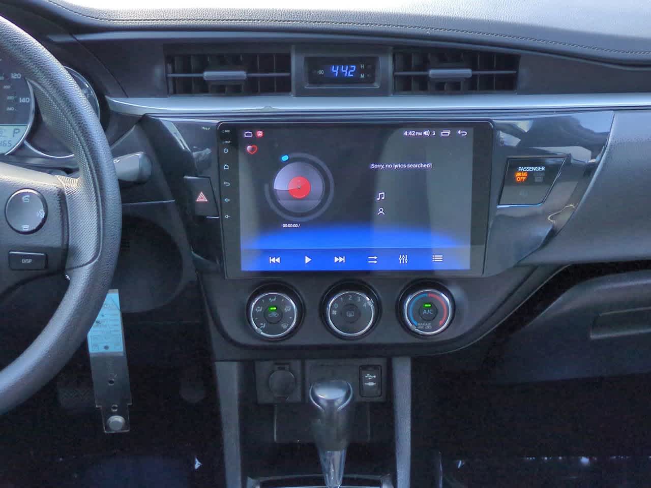 Thumbnail: 2016 Toyota Corolla - 17
