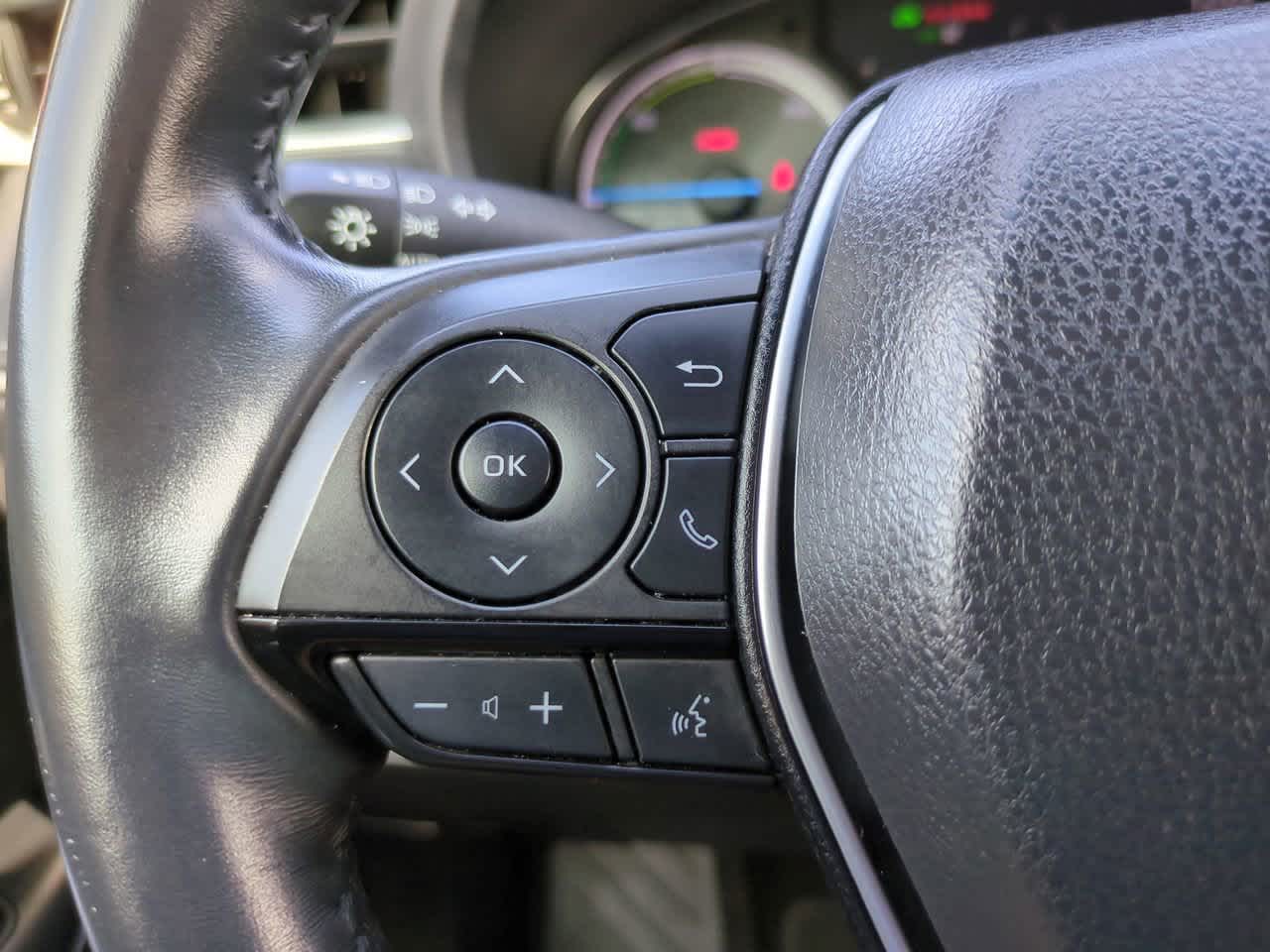 Thumbnail: 2021 Toyota Venza - 23