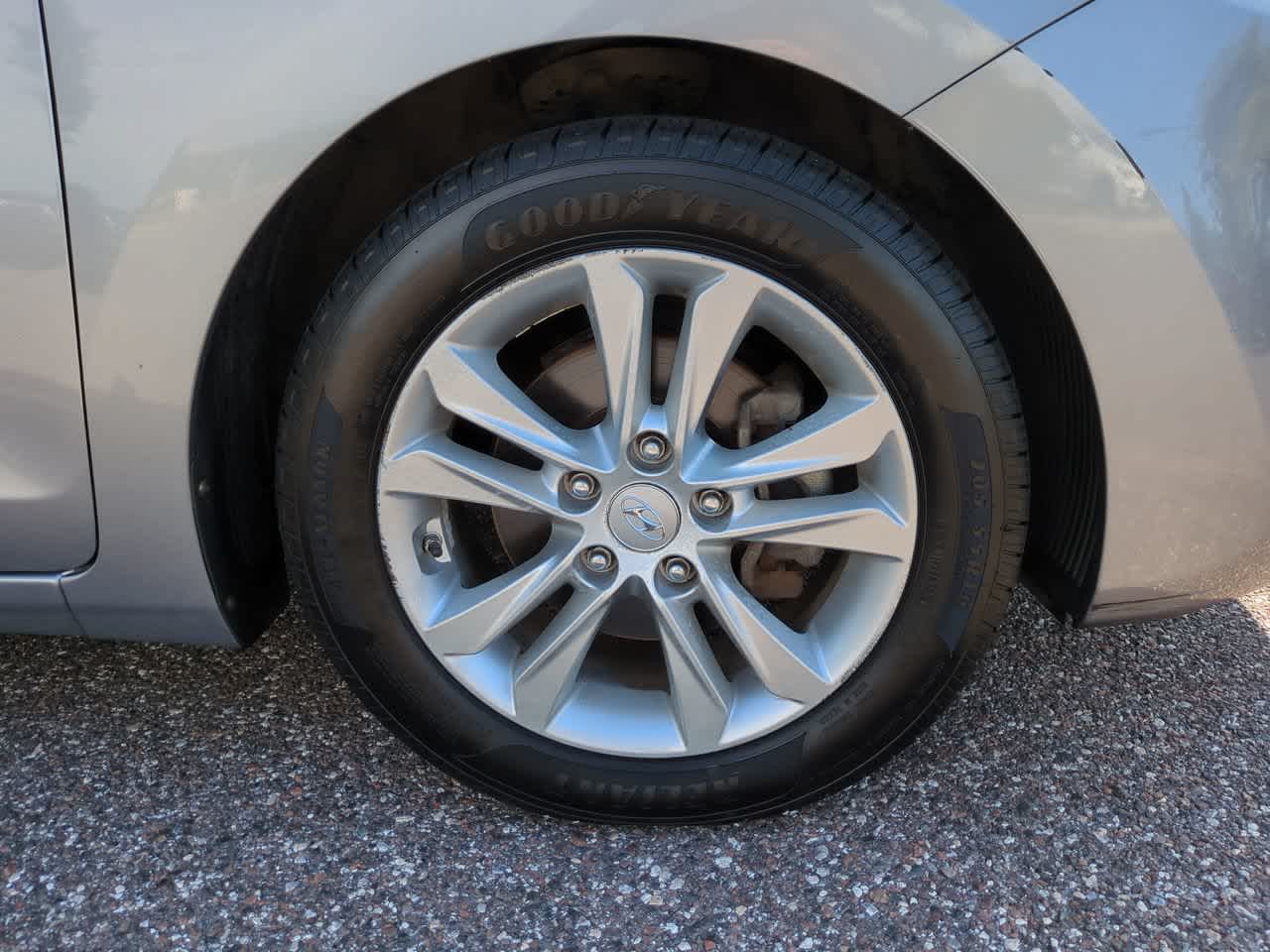 Thumbnail: 2014 Hyundai Elantra - 11