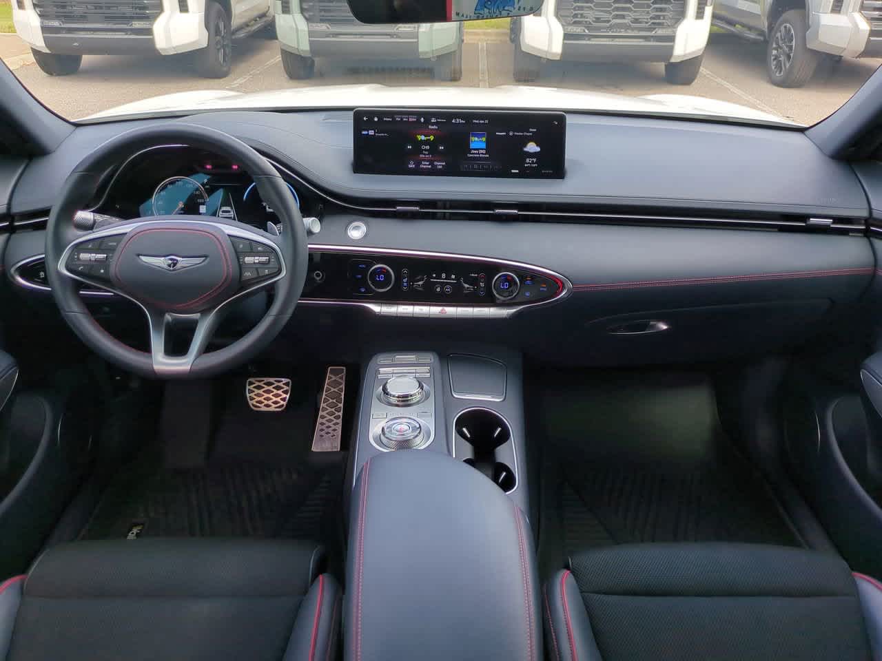 Thumbnail: 2023 Genesis GV70 - 14