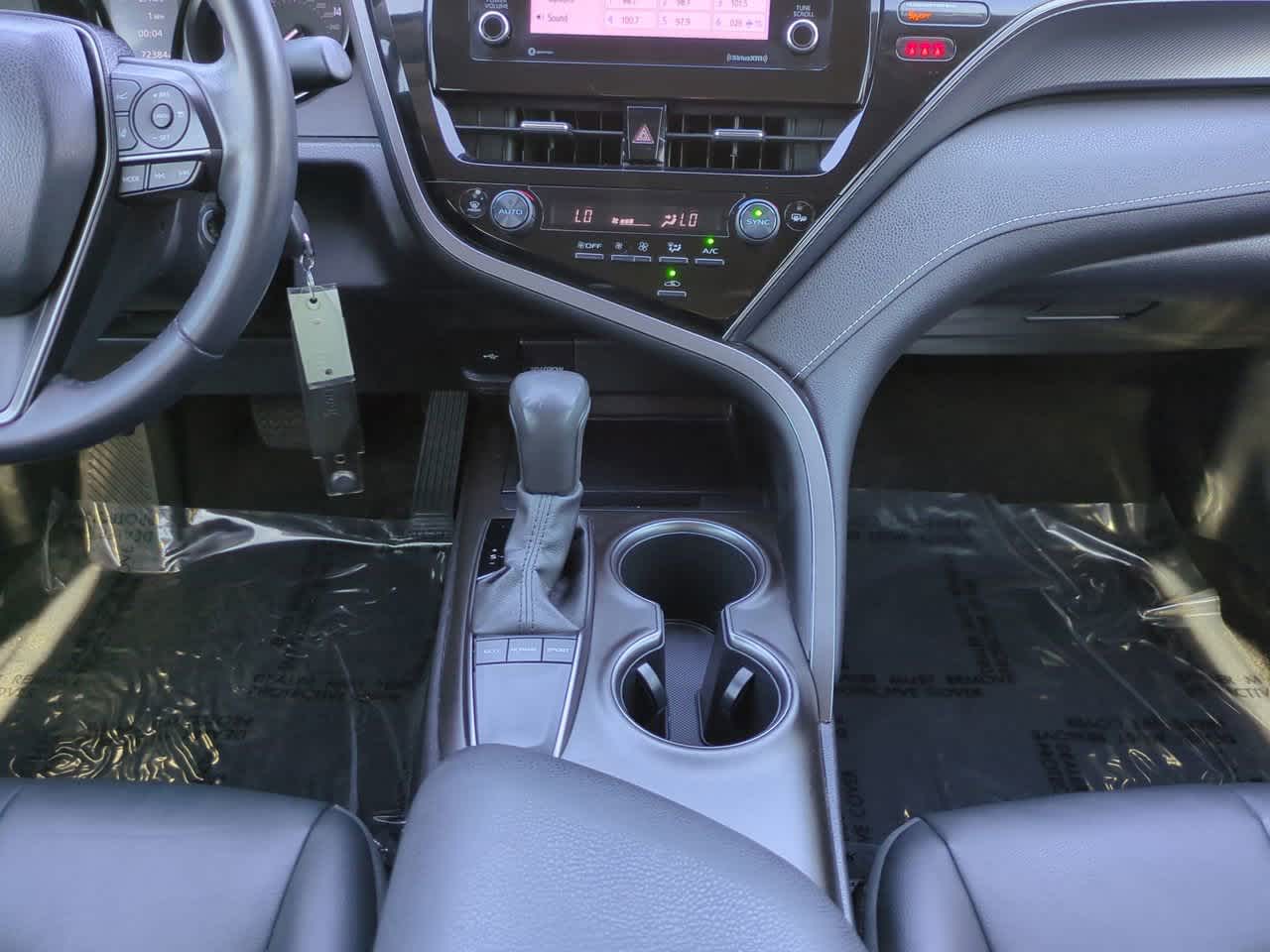 Thumbnail: 2022 Toyota Camry - 18