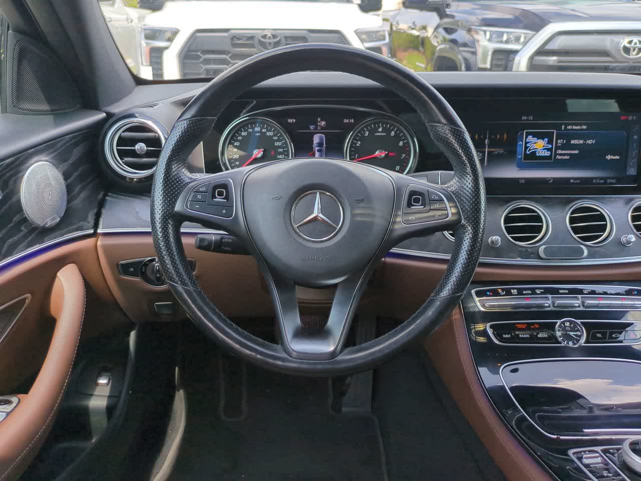 Thumbnail: 2017 Mercedes-Benz E-Class - 15