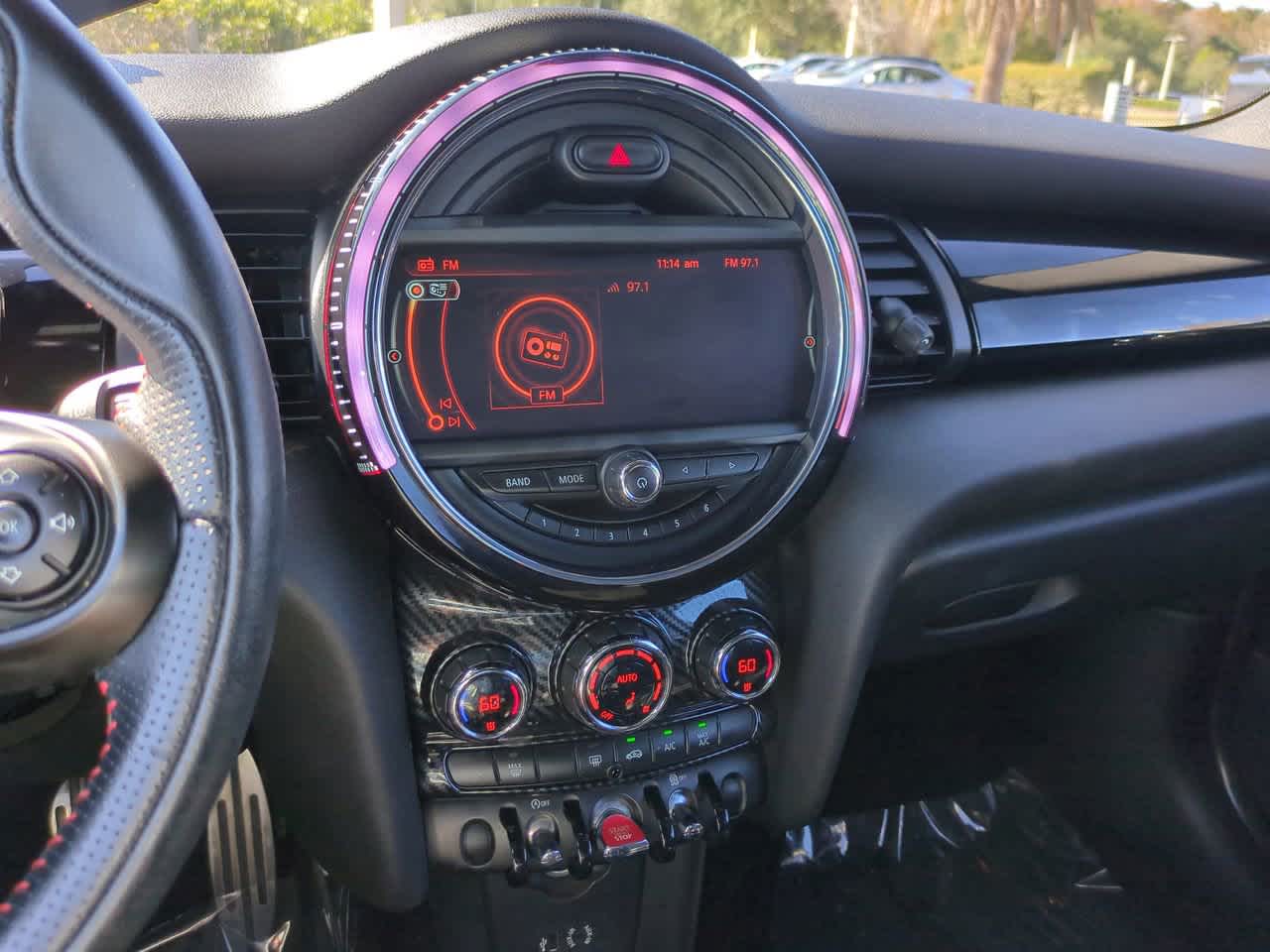 Thumbnail: 2017 MINI Cooper Hardtop - 16