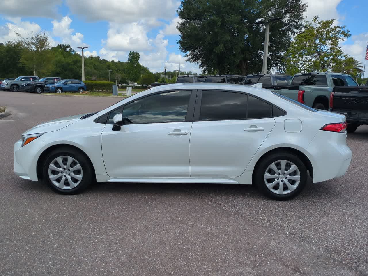 Thumbnail: 2024 Toyota Corolla - 3