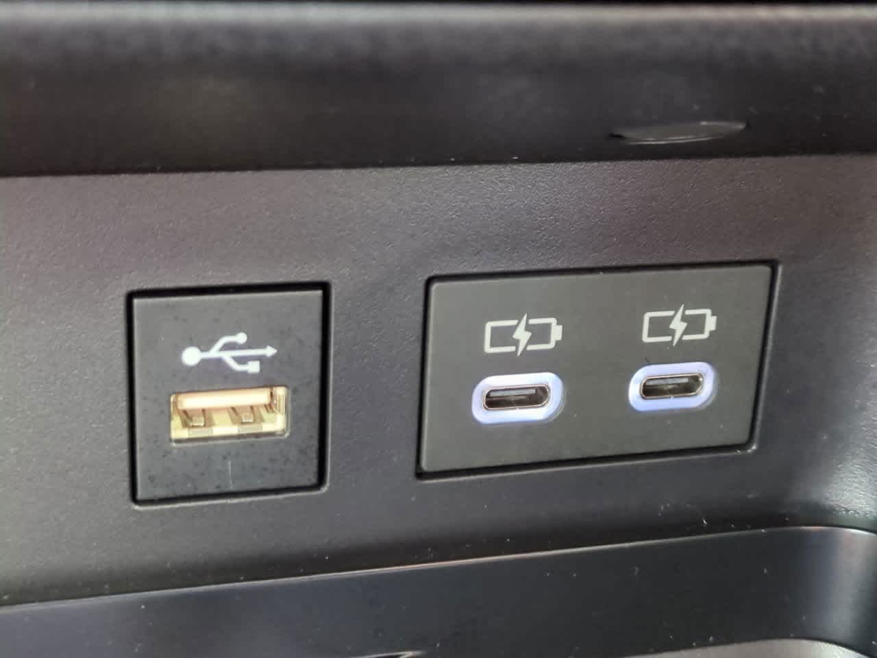 Thumbnail: 2025 Toyota Camry - 21