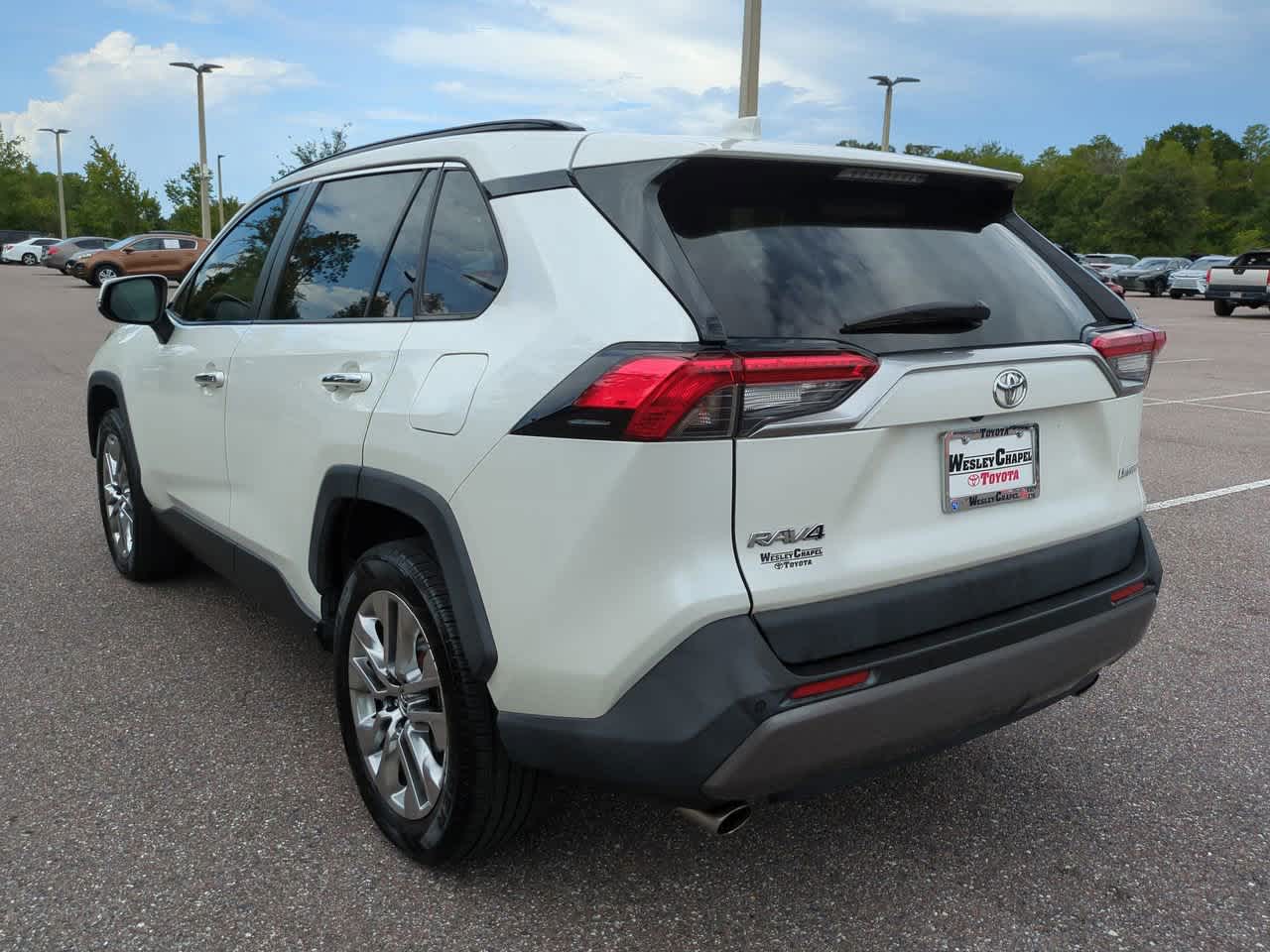 Thumbnail: 2019 Toyota RAV4 - 4