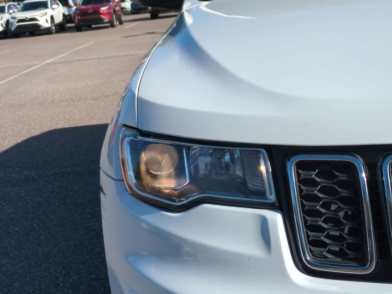 Thumbnail: 2018 Jeep Grand Cherokee - 10