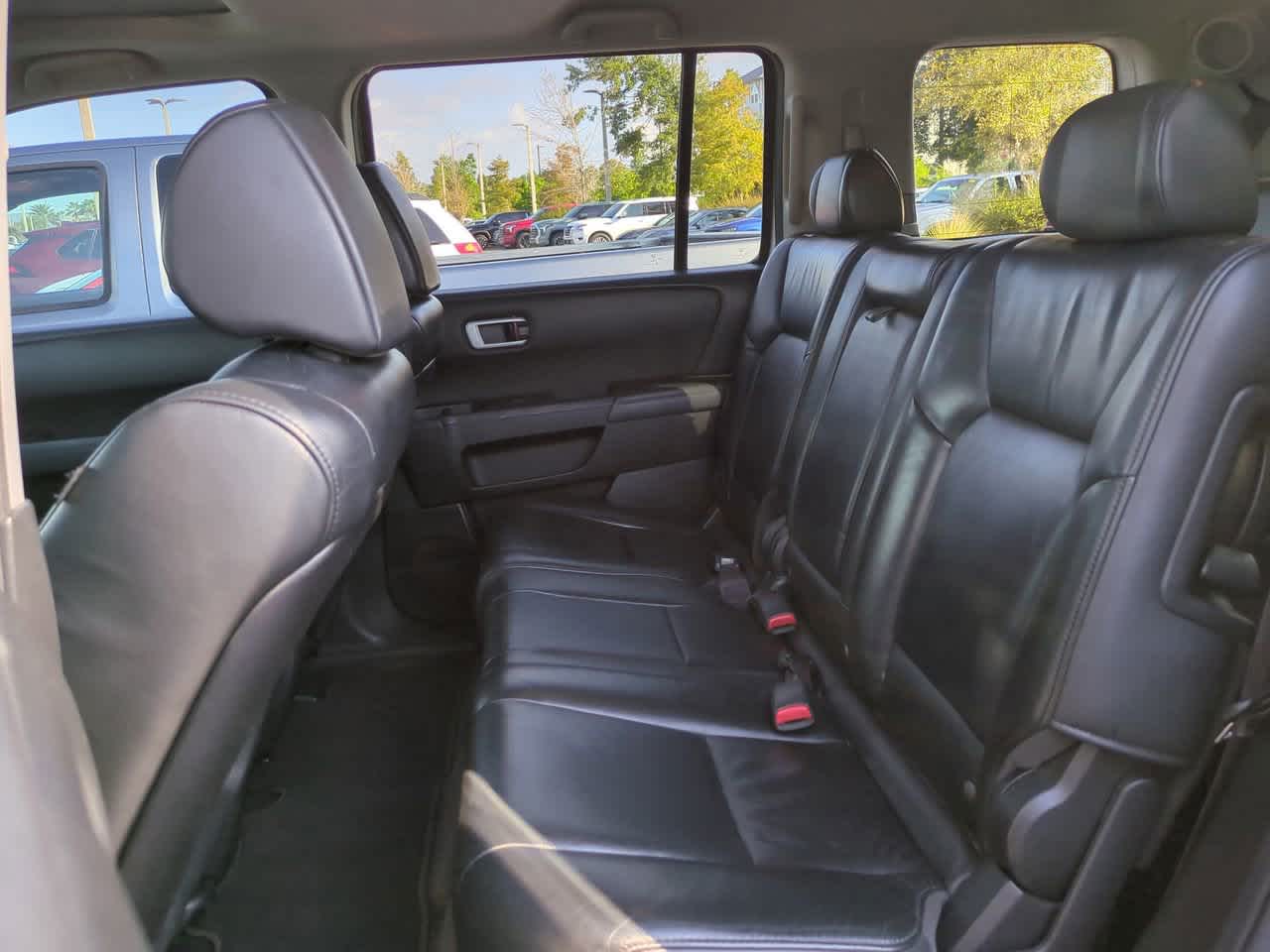 Thumbnail: 2011 Honda Pilot - 14