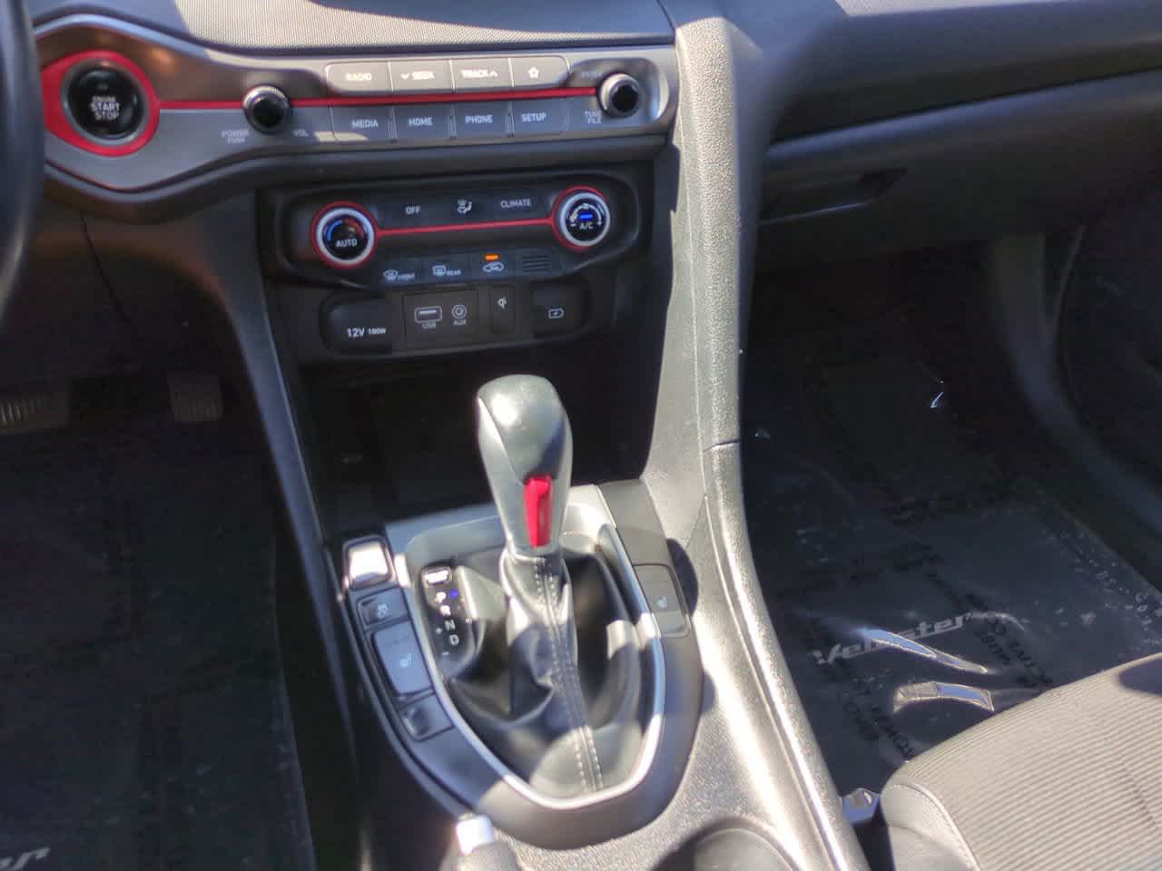 Thumbnail: 2019 Hyundai Veloster - 14