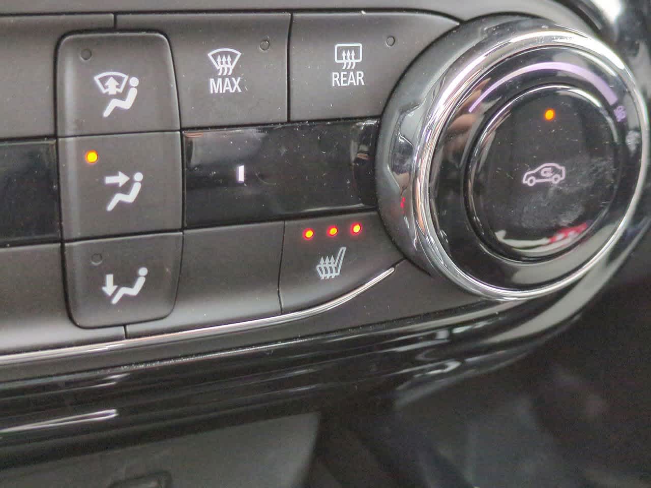 Thumbnail: 2025 Chevrolet Trax - 21