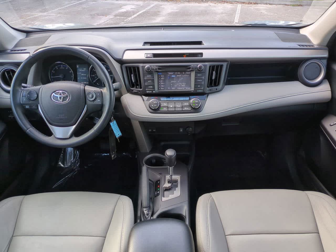 Thumbnail: 2016 Toyota RAV4 - 14