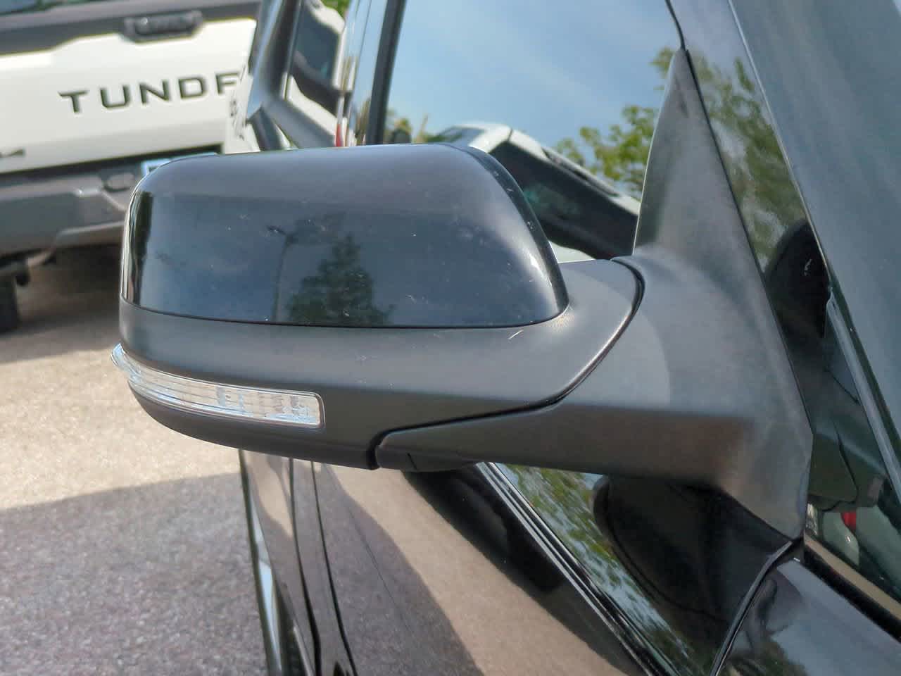 Thumbnail: 2018 Ford Explorer - 12