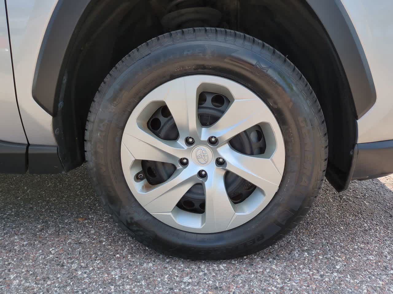 Thumbnail: 2021 Toyota RAV4 - 11