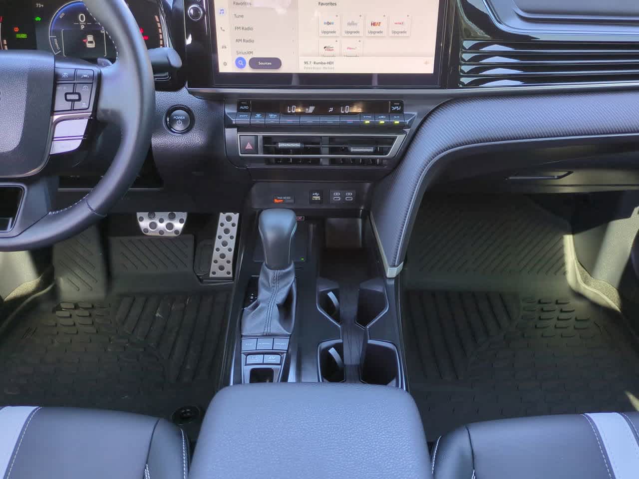 Thumbnail: 2025 Toyota Camry - 18