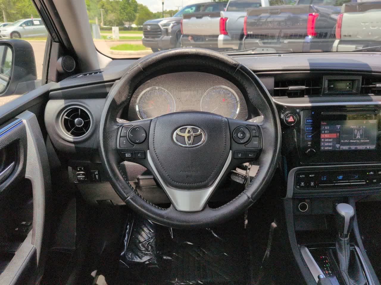 Thumbnail: 2017 Toyota Corolla - 15