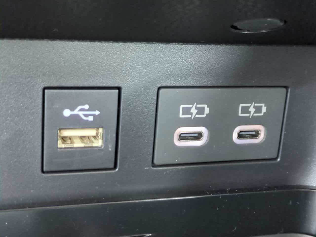 Thumbnail: 2025 Toyota Camry - 19