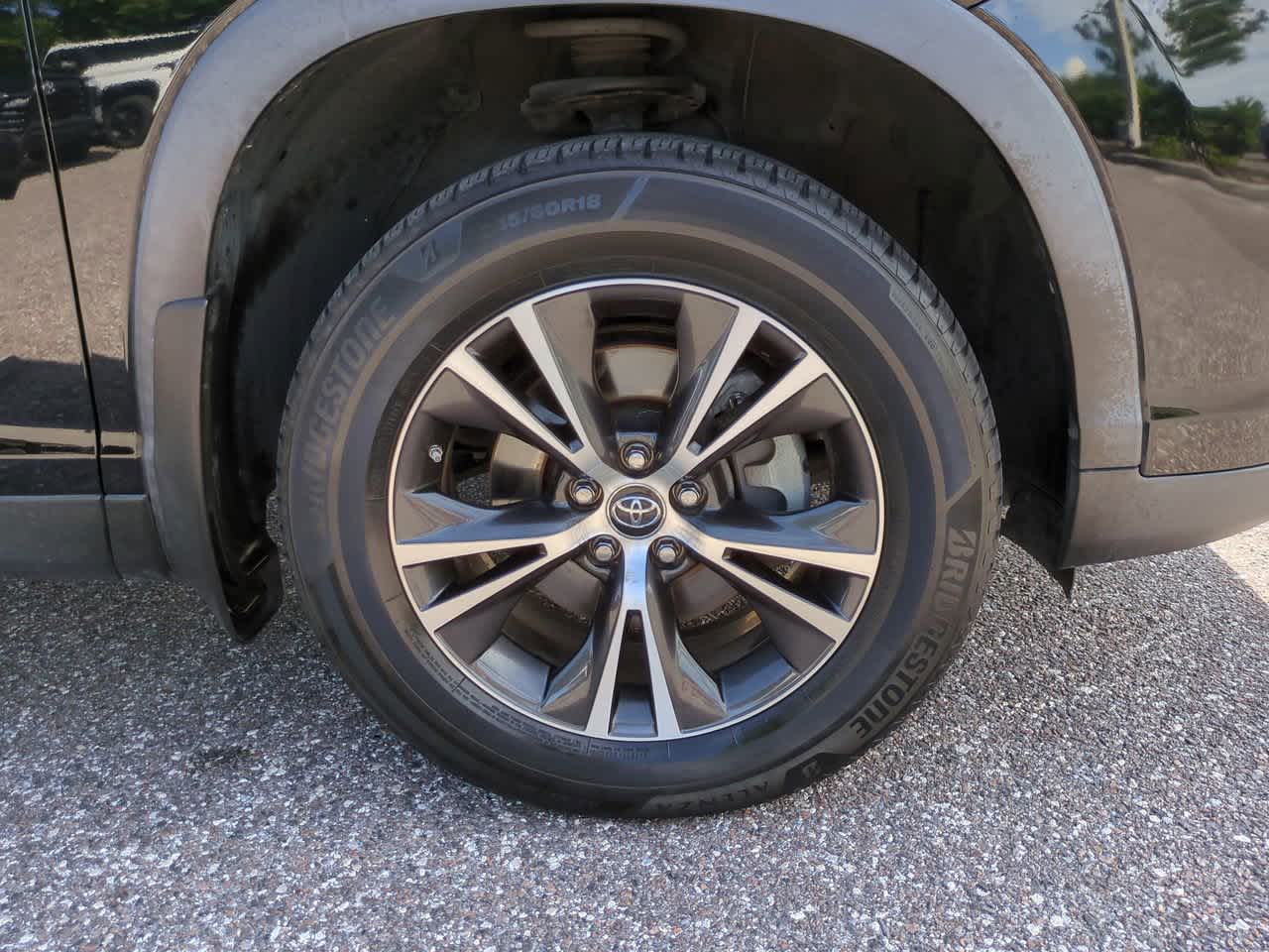 Thumbnail: 2019 Toyota Highlander - 11