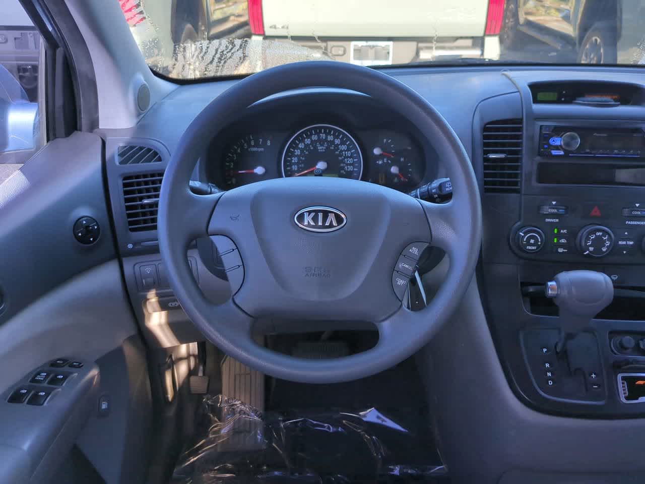 Thumbnail: 2008 Kia Sedona - 16