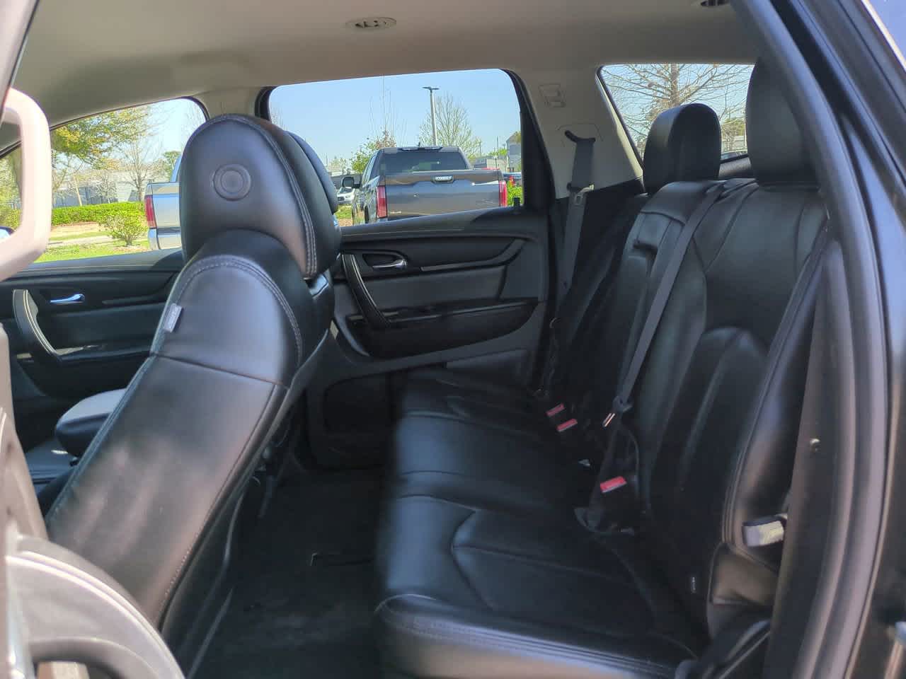 Thumbnail: 2017 Chevrolet Traverse - 14