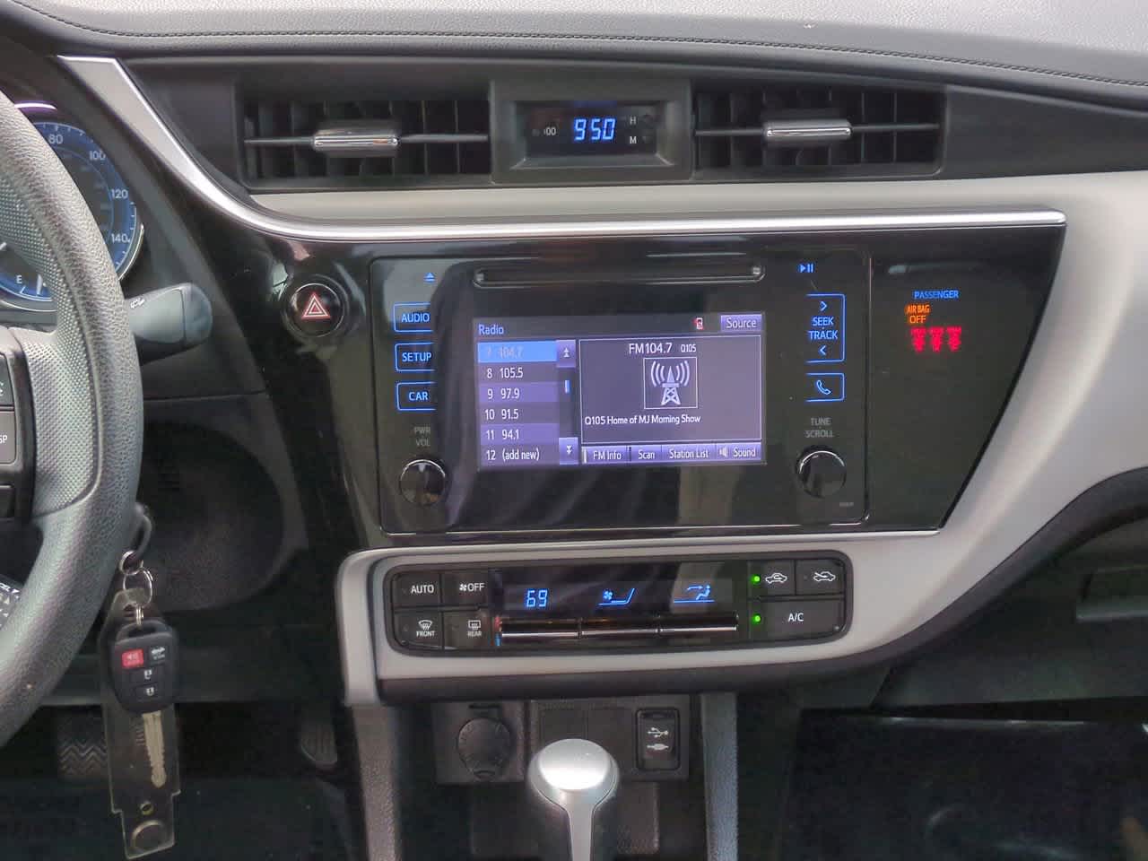 Thumbnail: 2018 Toyota Corolla - 17