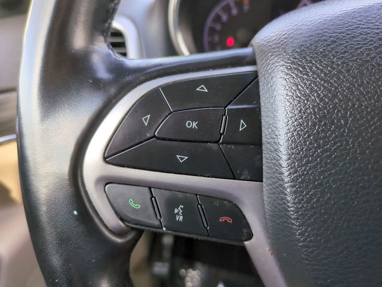 Thumbnail: 2022 Jeep Grand Cherokee - 25