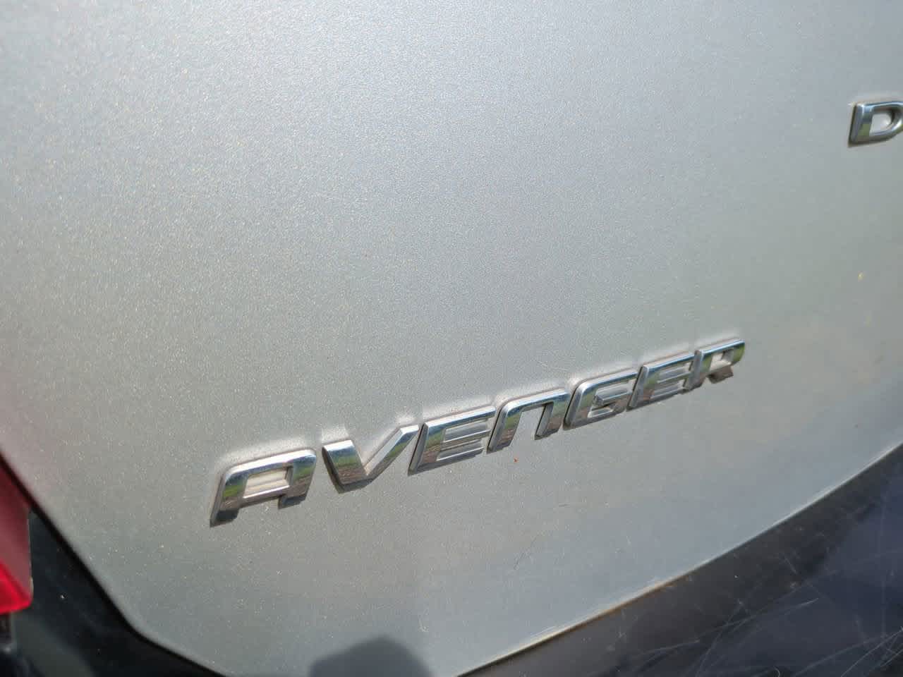 Thumbnail: 2012 Dodge Avenger - 10