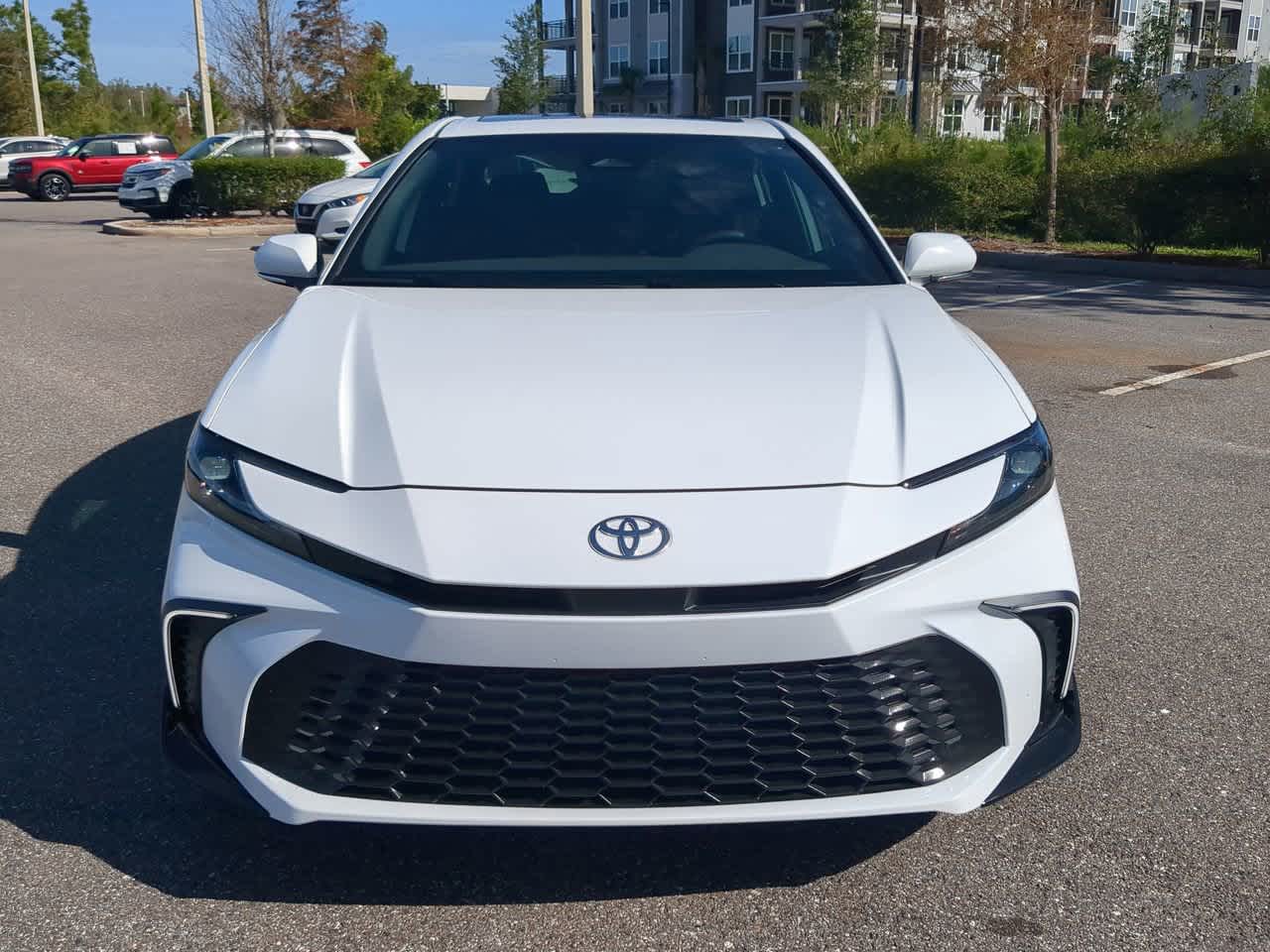 2025 Toyota Camry SE 9