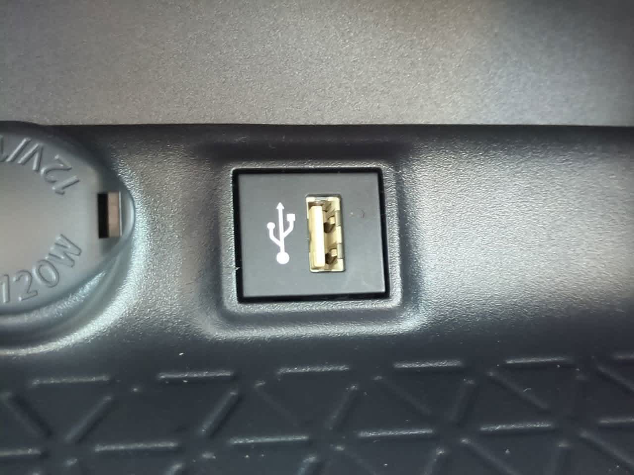 Thumbnail: 2025 Toyota RAV4 - 21