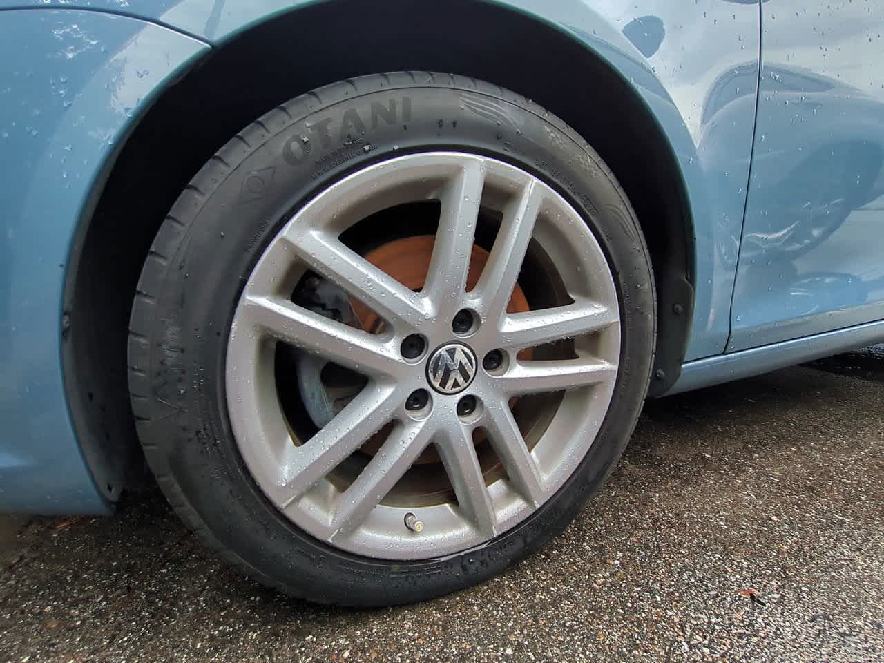 Thumbnail: 2009 Volkswagen Eos - 10
