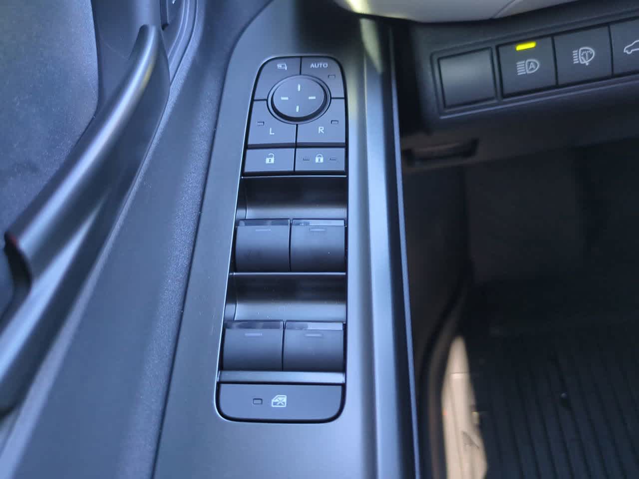 Thumbnail: 2026 Toyota bZ - 23