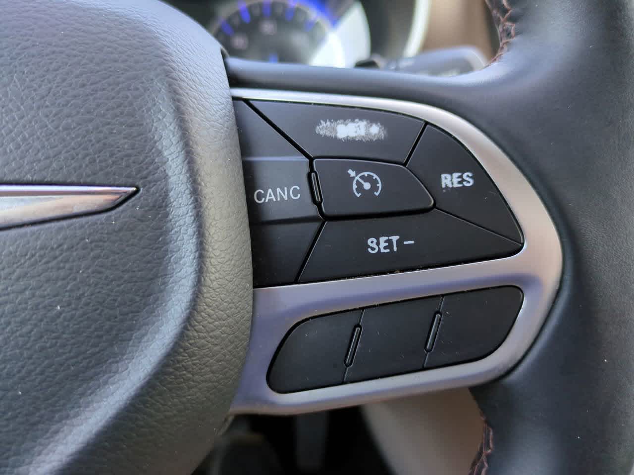 Thumbnail: 2017 Chrysler Pacifica - 24