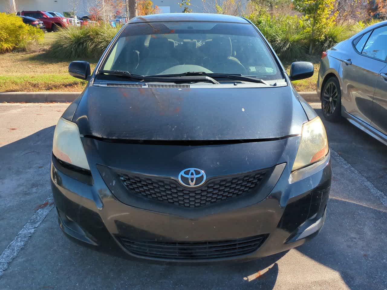 Thumbnail: 2010 Toyota Yaris - 7